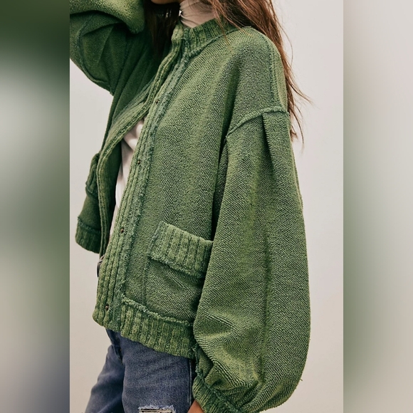 Free People We The Free Cute In This Cardi. - Picture 3 of 9